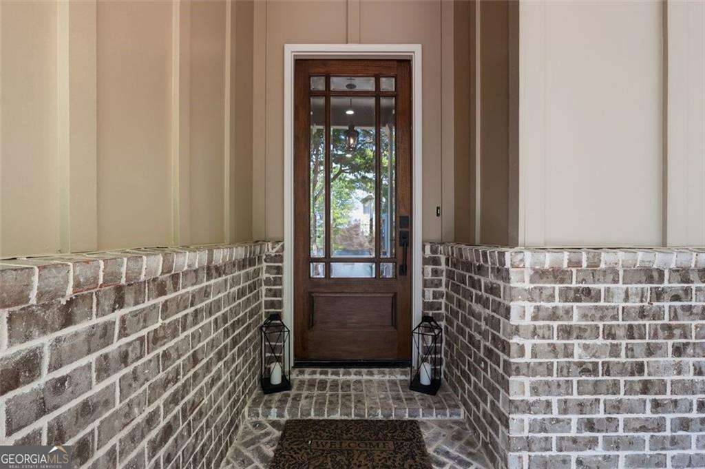 2107 E Haven Drive Ne Property Photo 4