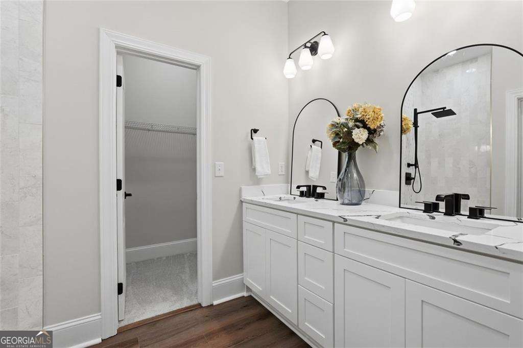 2107 E Haven Drive Ne Property Photo 18