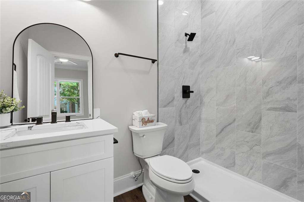 2107 E Haven Drive Ne Property Photo 23