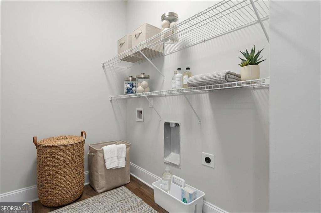 2107 E Haven Drive Ne Property Photo 24