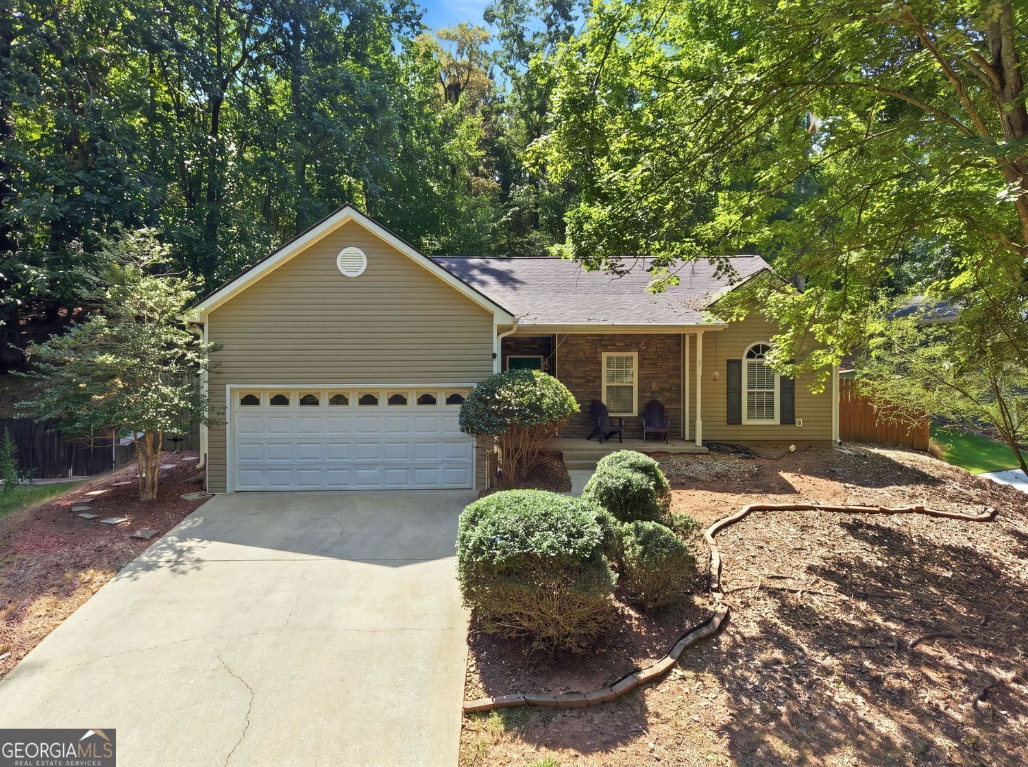 5823 N Cove Road Property Photo 1