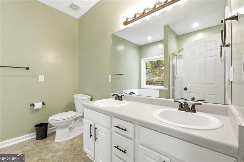 5823 N Cove Road Property Photo 17