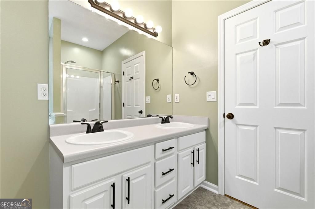 5823 N Cove Road Property Photo 18