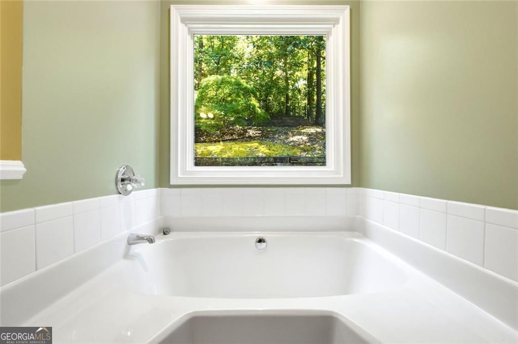 5823 N Cove Road Property Photo 21