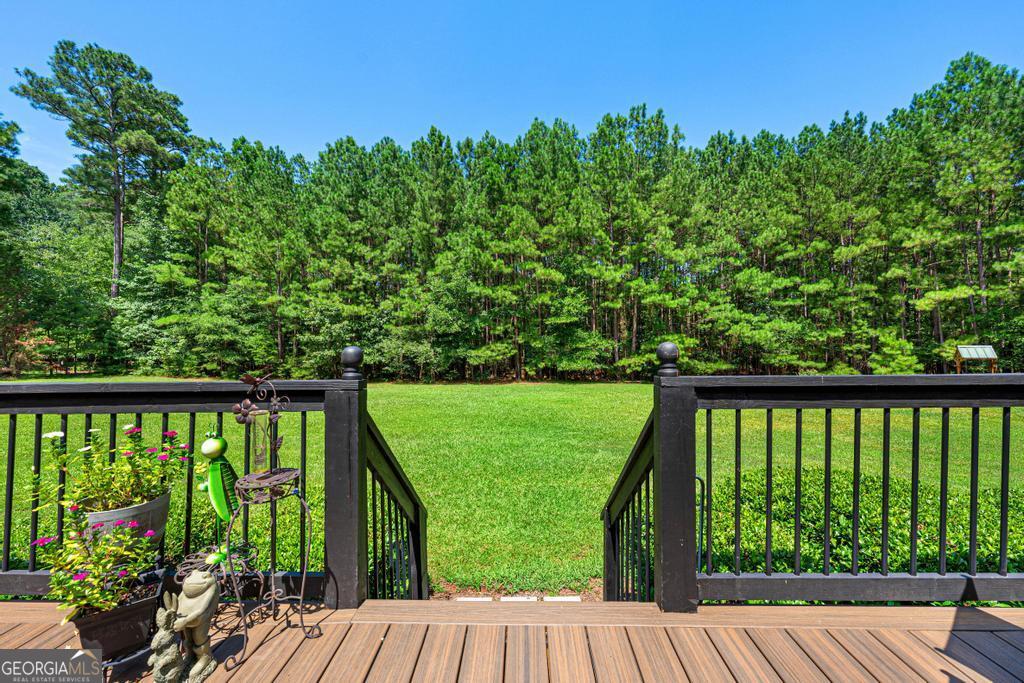 685 Melody Lane Property Photo 37