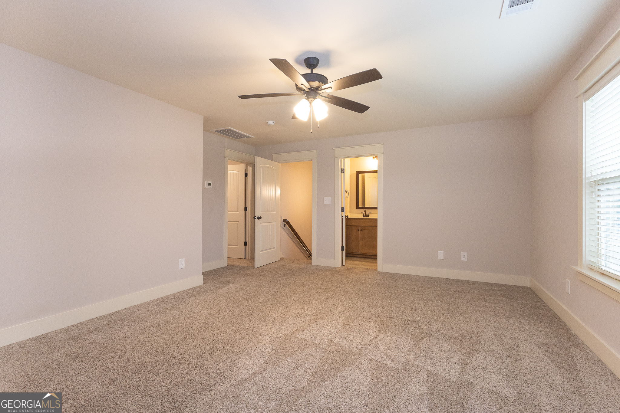 411 Stonegate Trail Property Photo 33