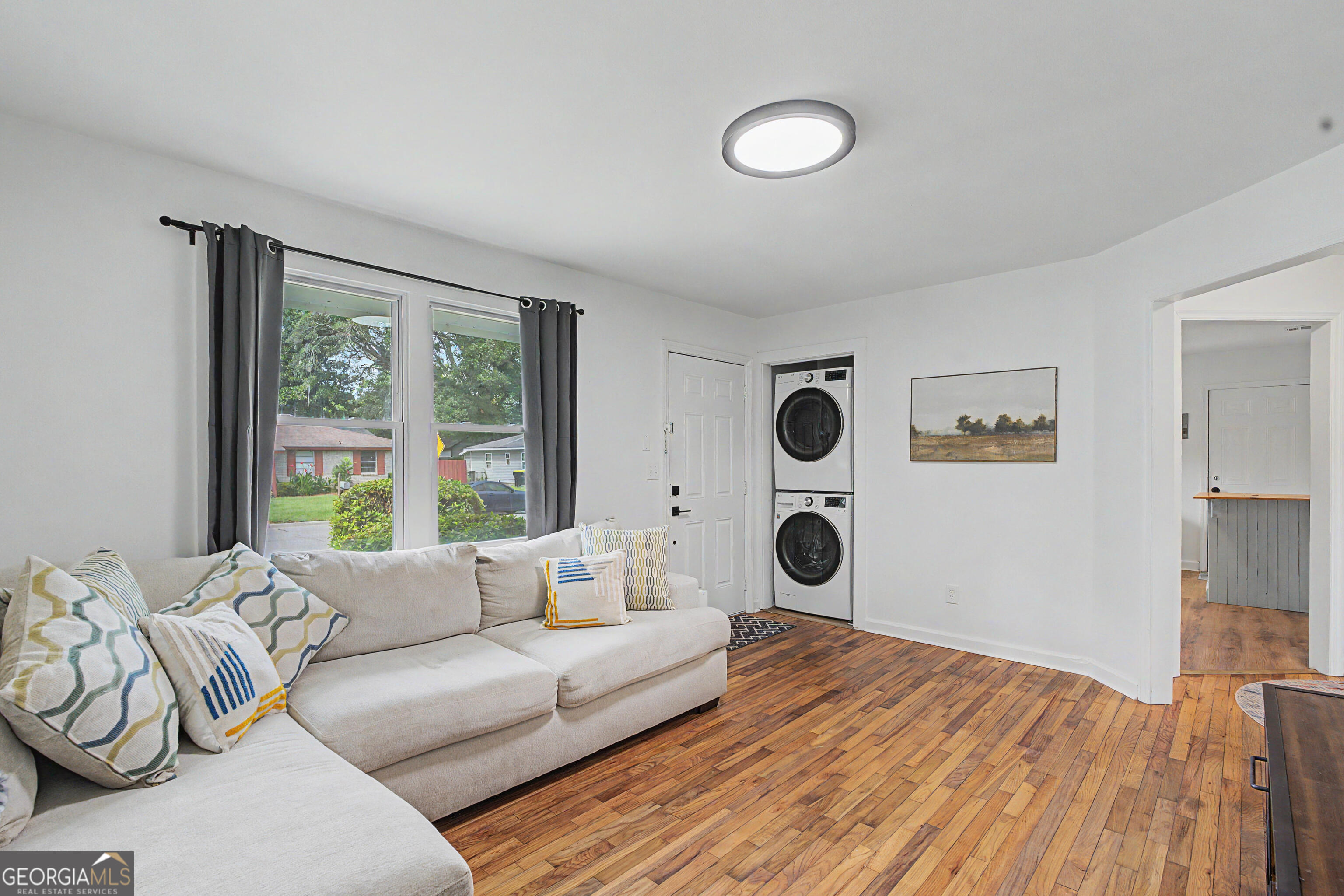 1301 E 68th Street Property Photo 6