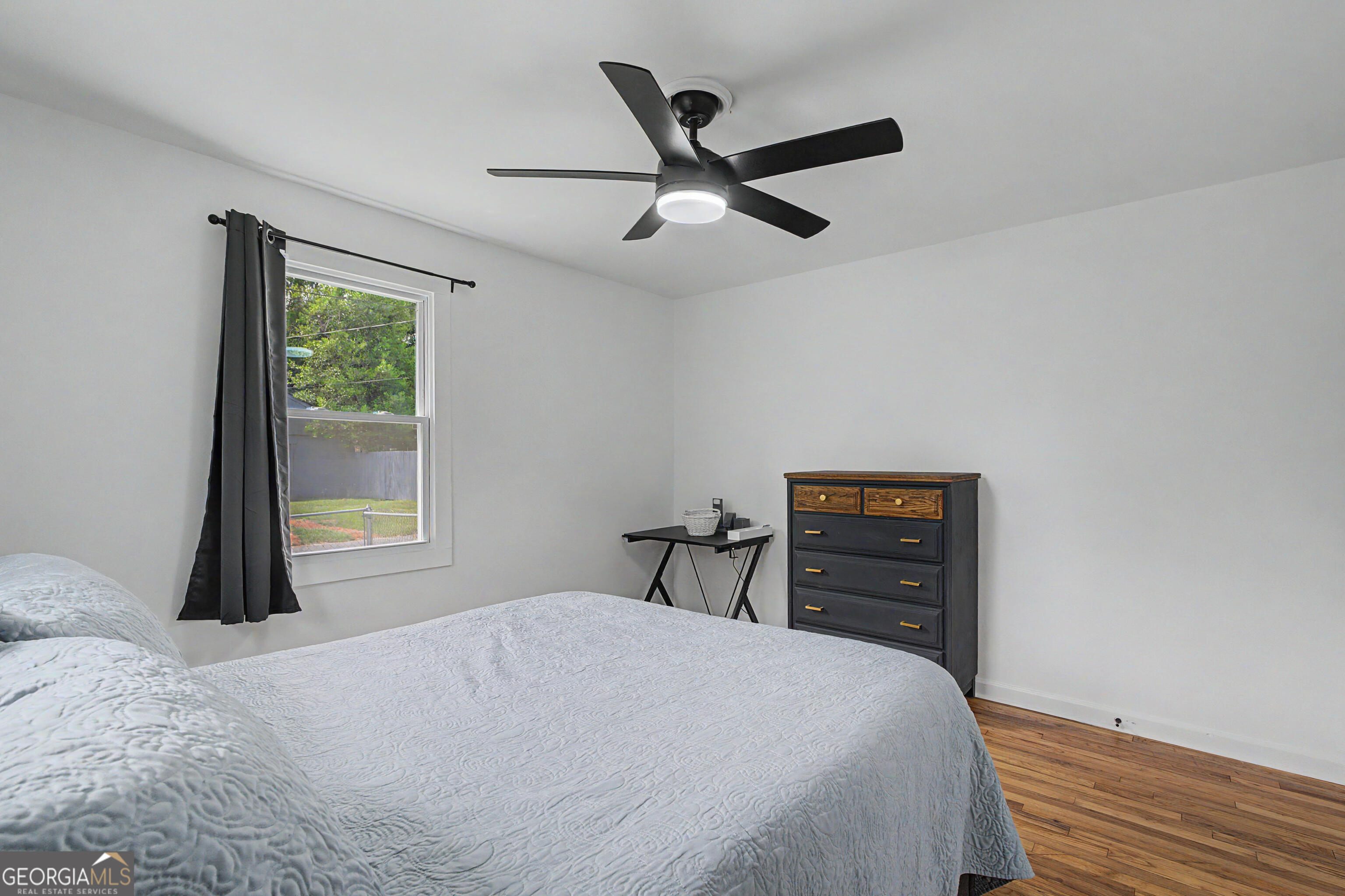 1301 E 68th Street Property Photo 12