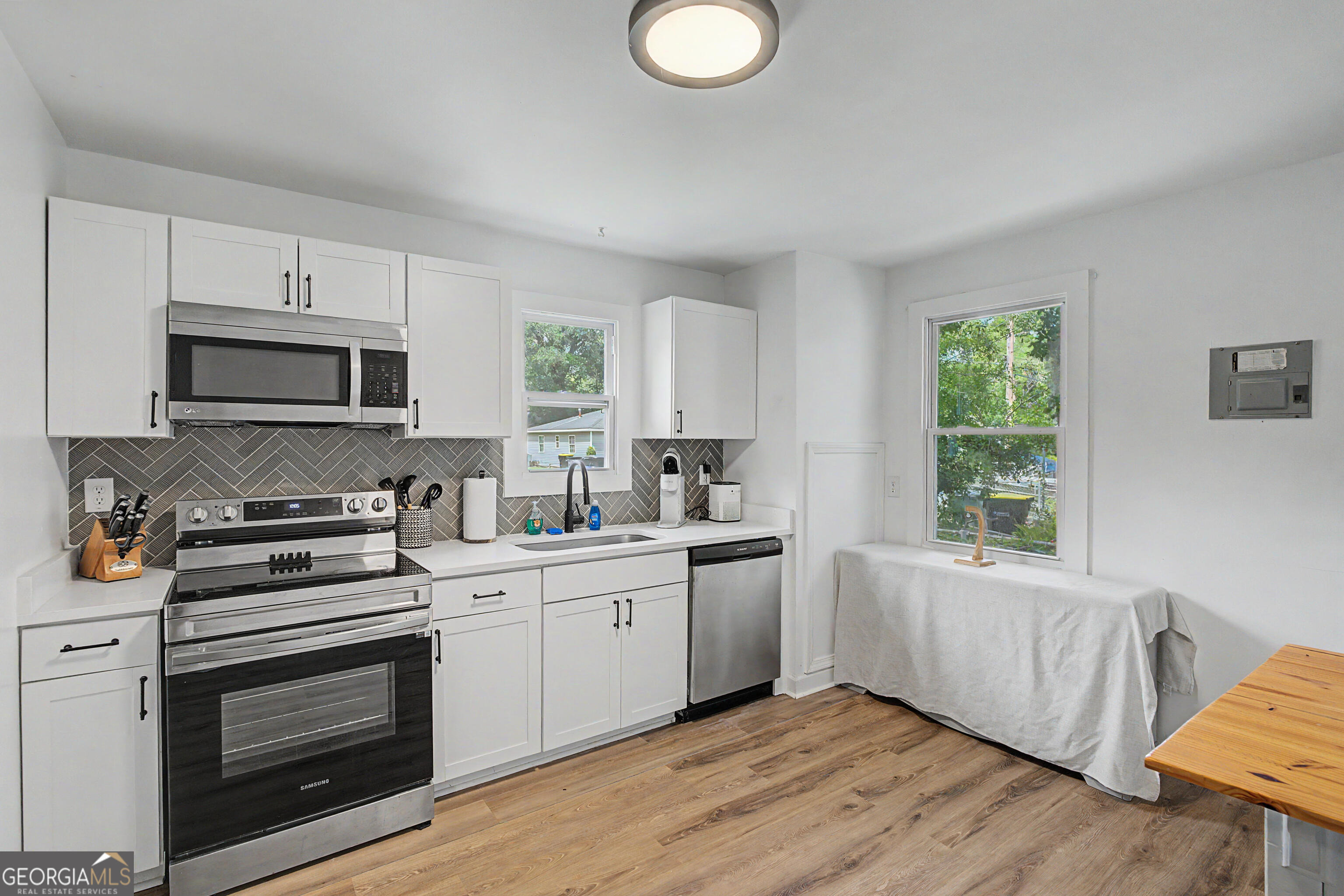 1301 E 68th Street Property Photo 19