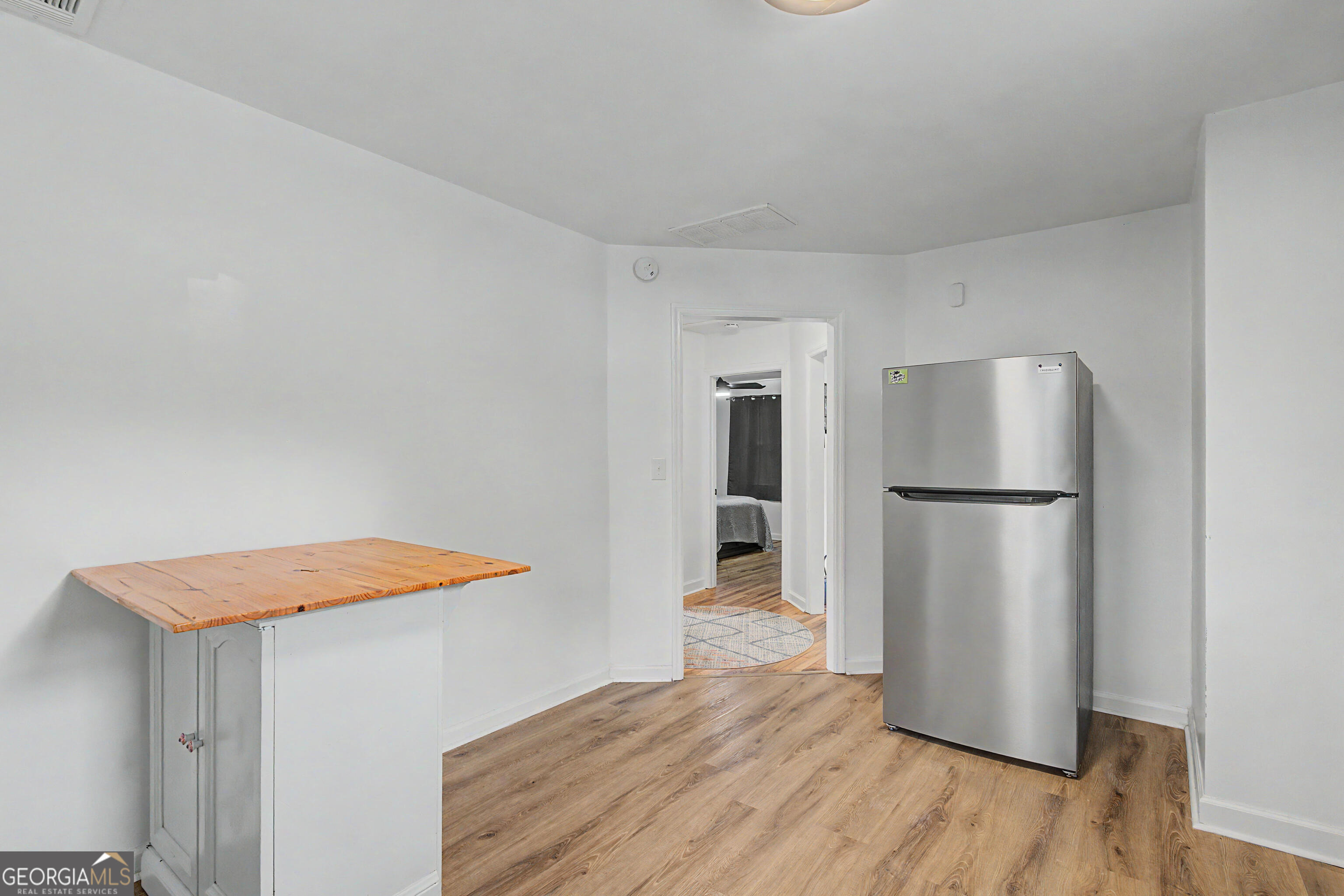 1301 E 68th Street Property Photo 21