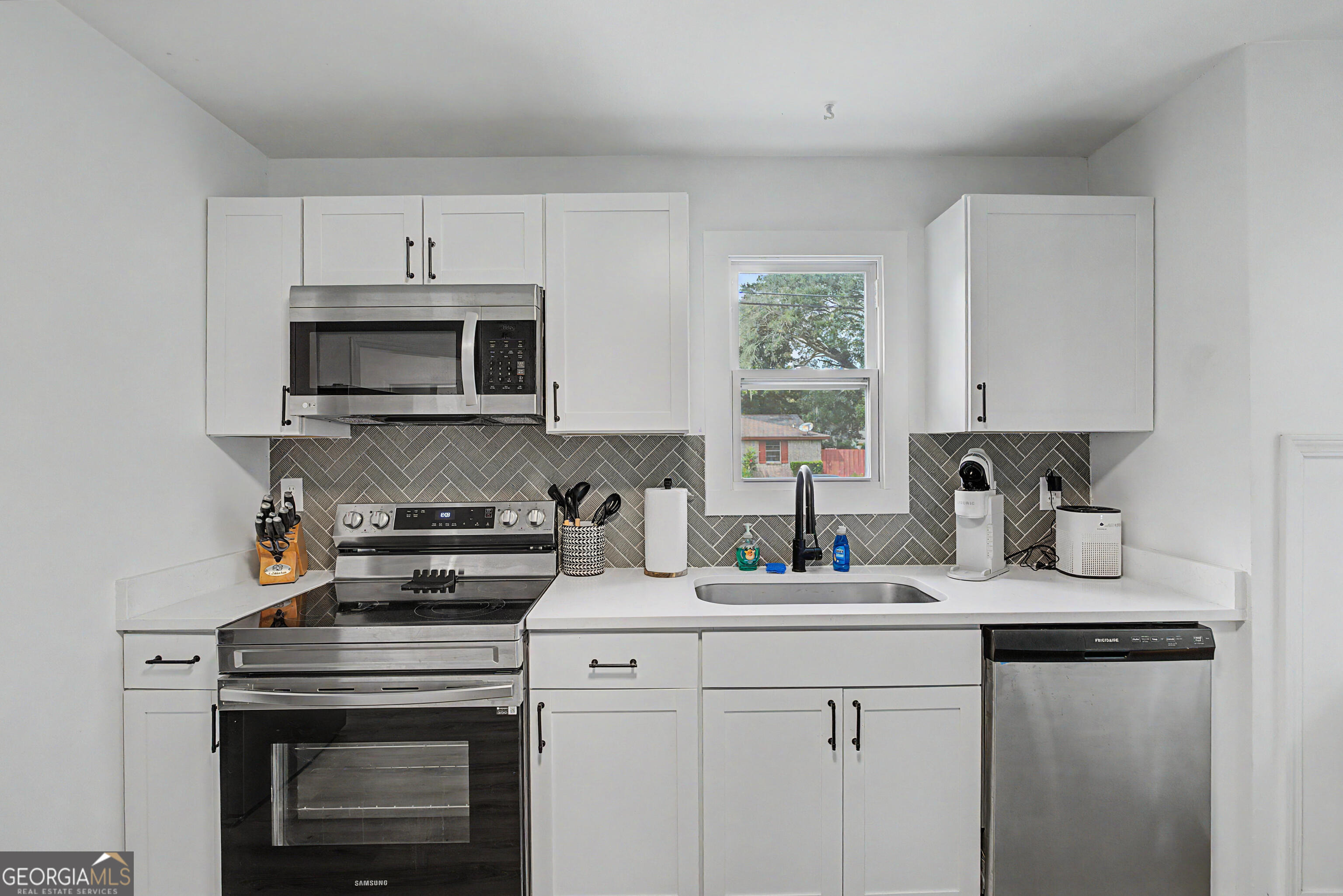 1301 E 68th Street Property Photo 22