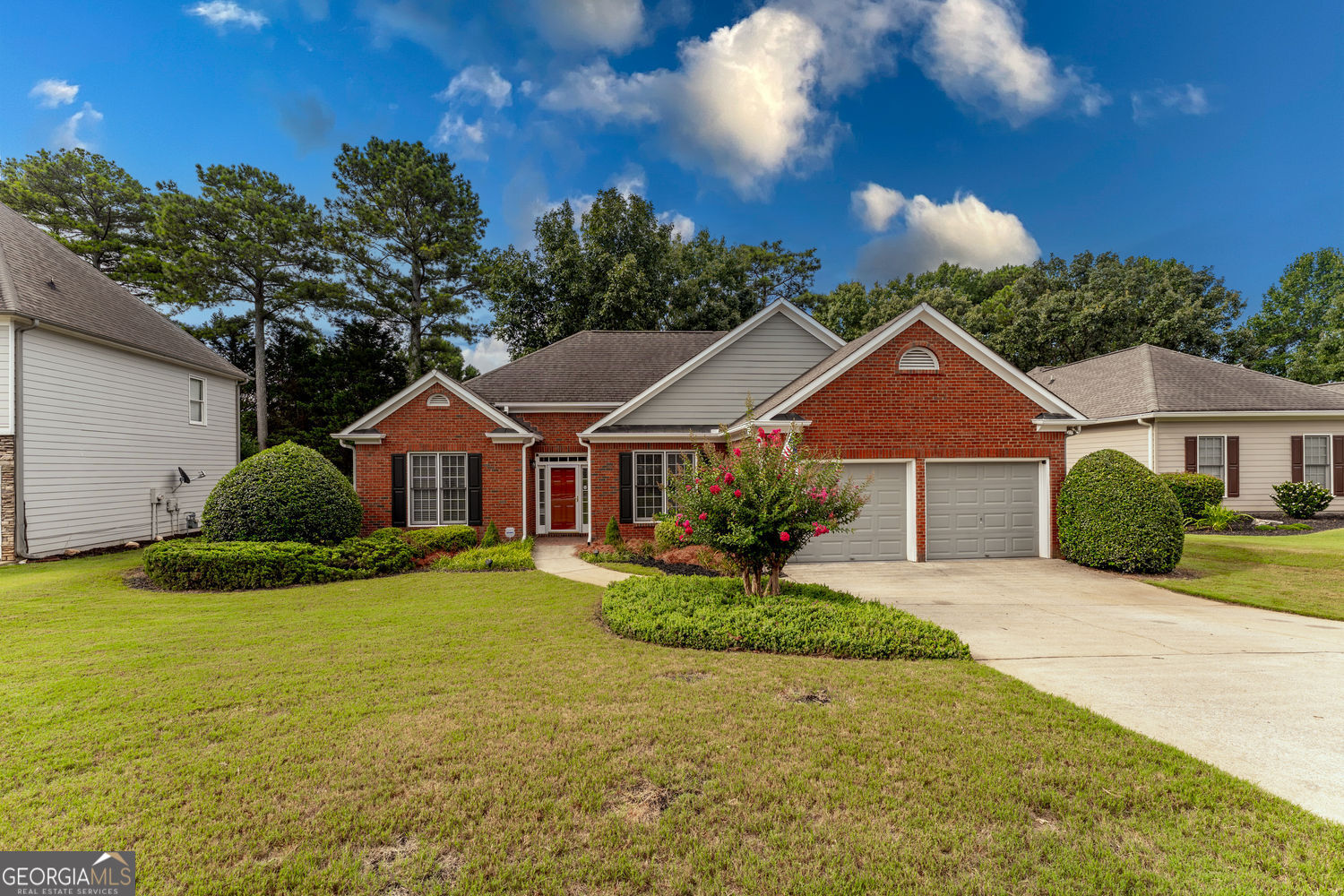 207 Holly Chase Court Property Photo 1