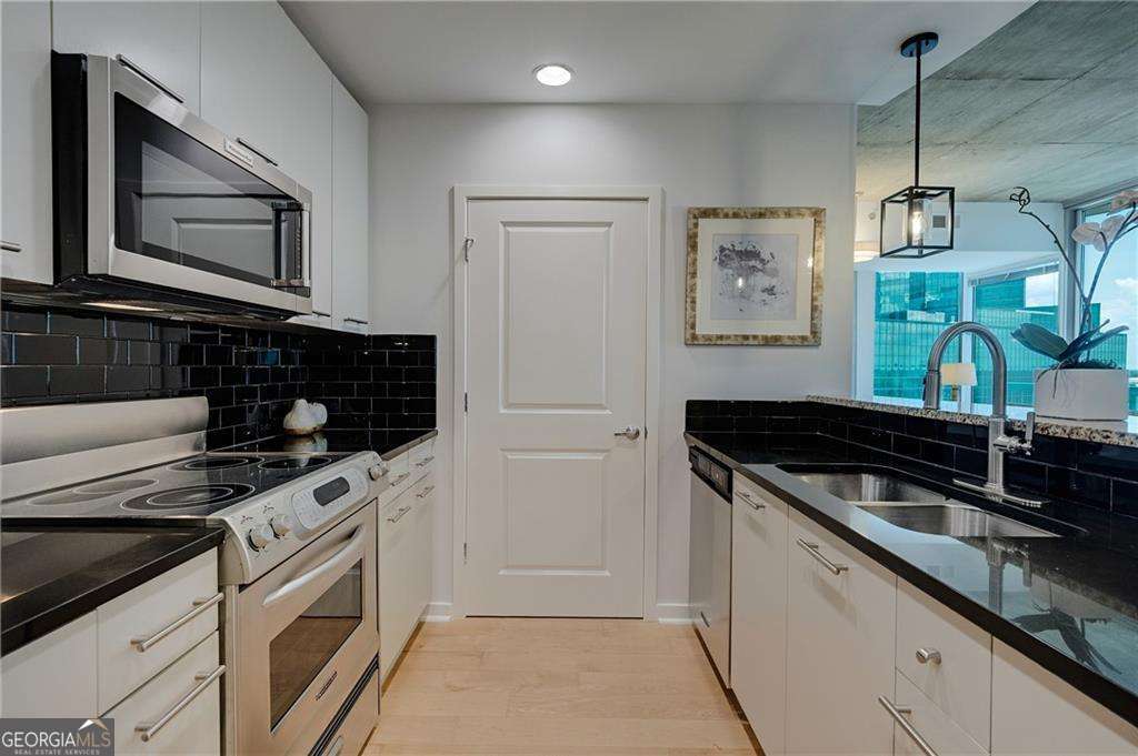 3324 Peachtree Road Ne # 1101 Property Photo 6