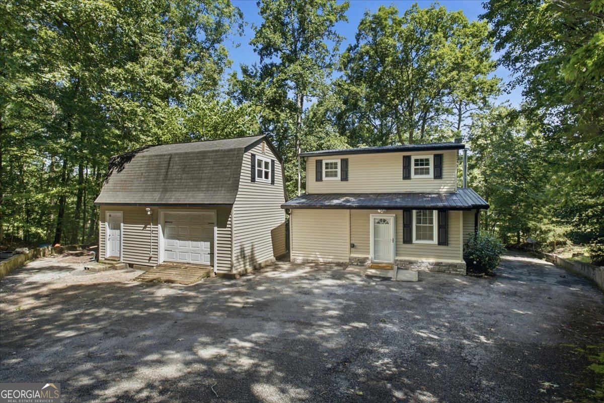 21 River Road Property Photo 3