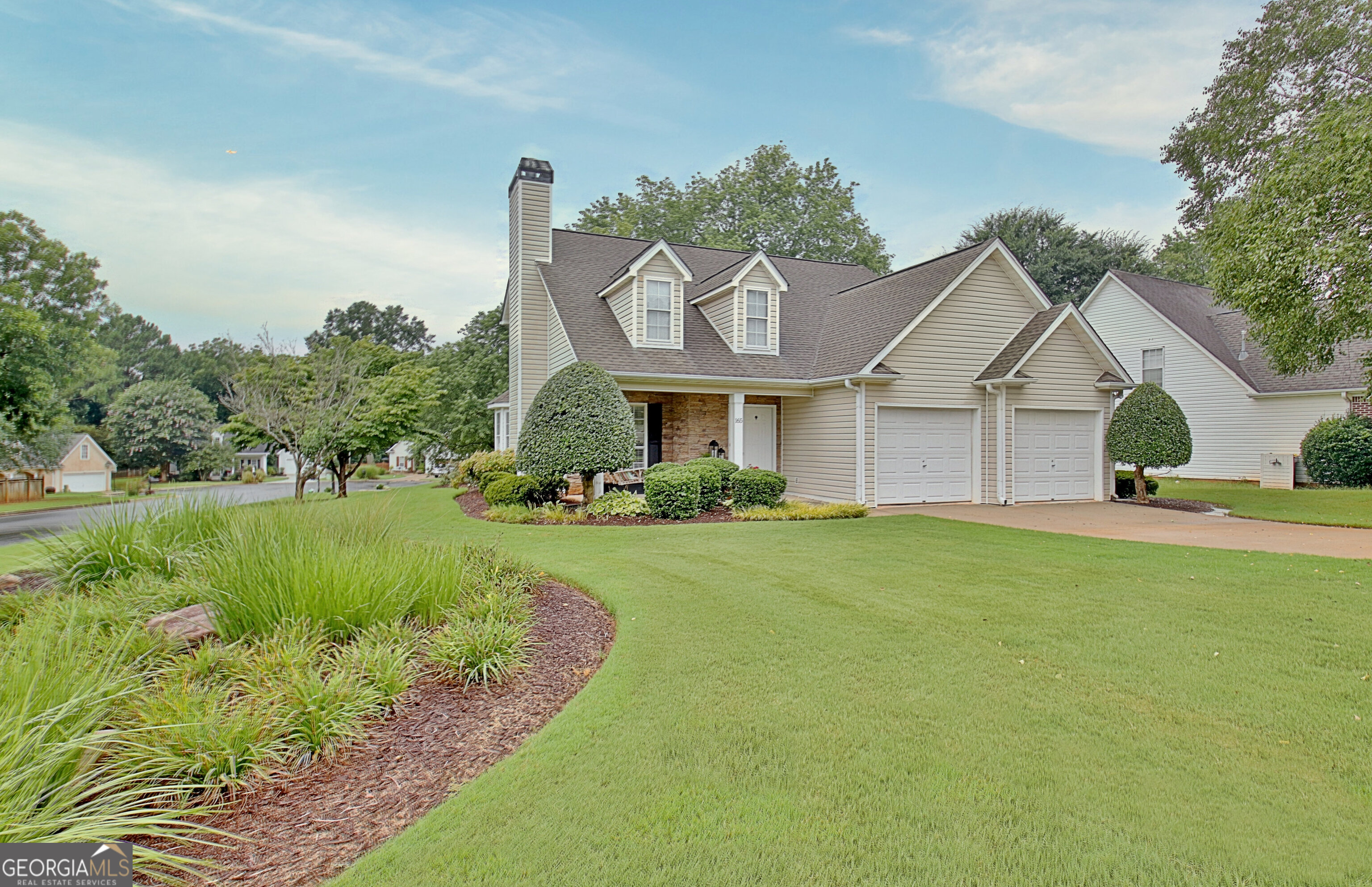 165 Pecan Crescent Property Photo 1