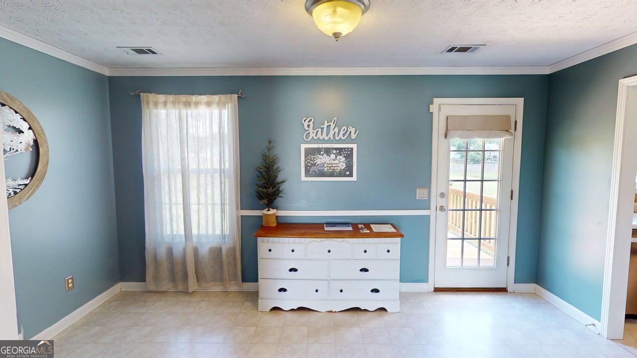 2124 Broad Street Property Photo 7