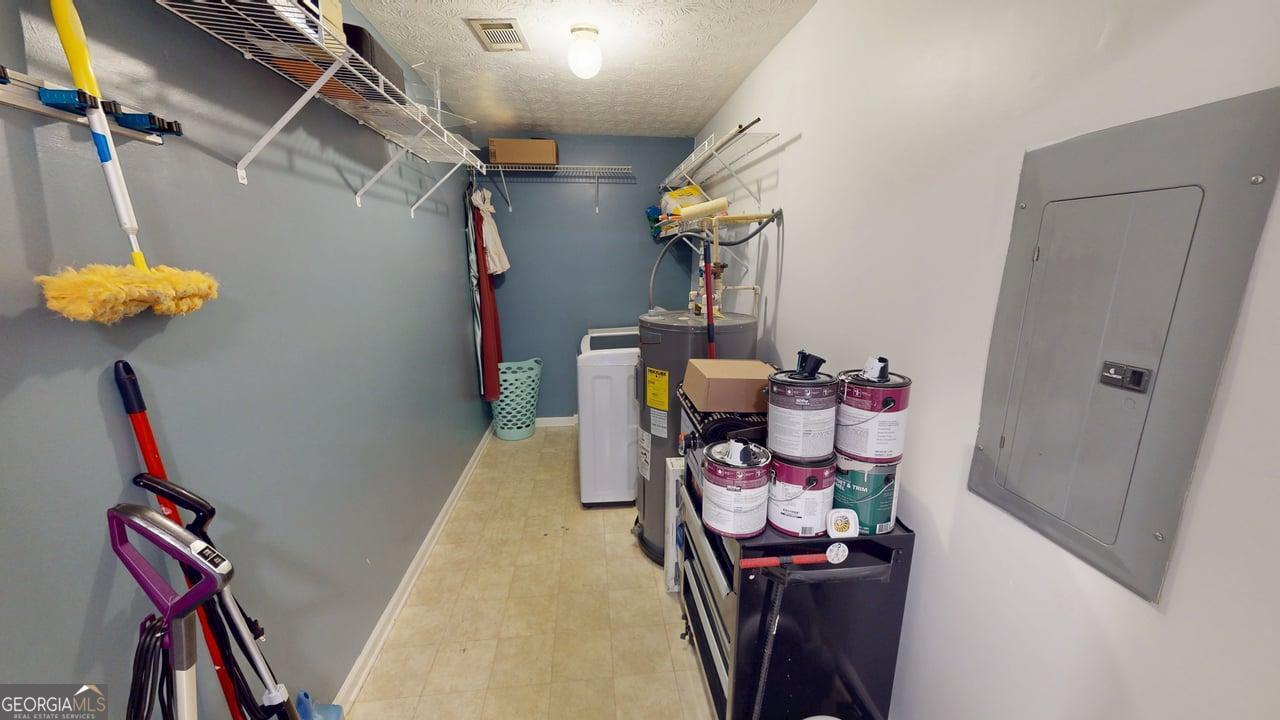 2124 Broad Street Property Photo 12