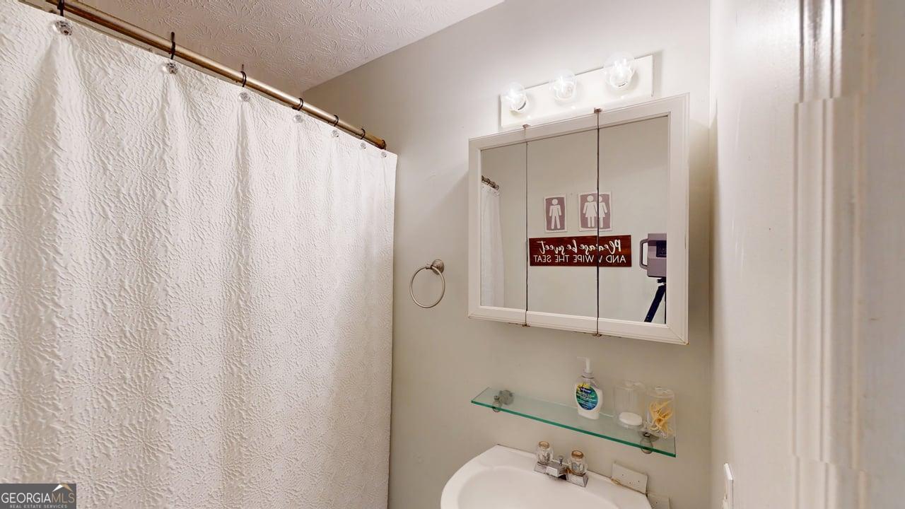 2124 Broad Street Property Photo 23