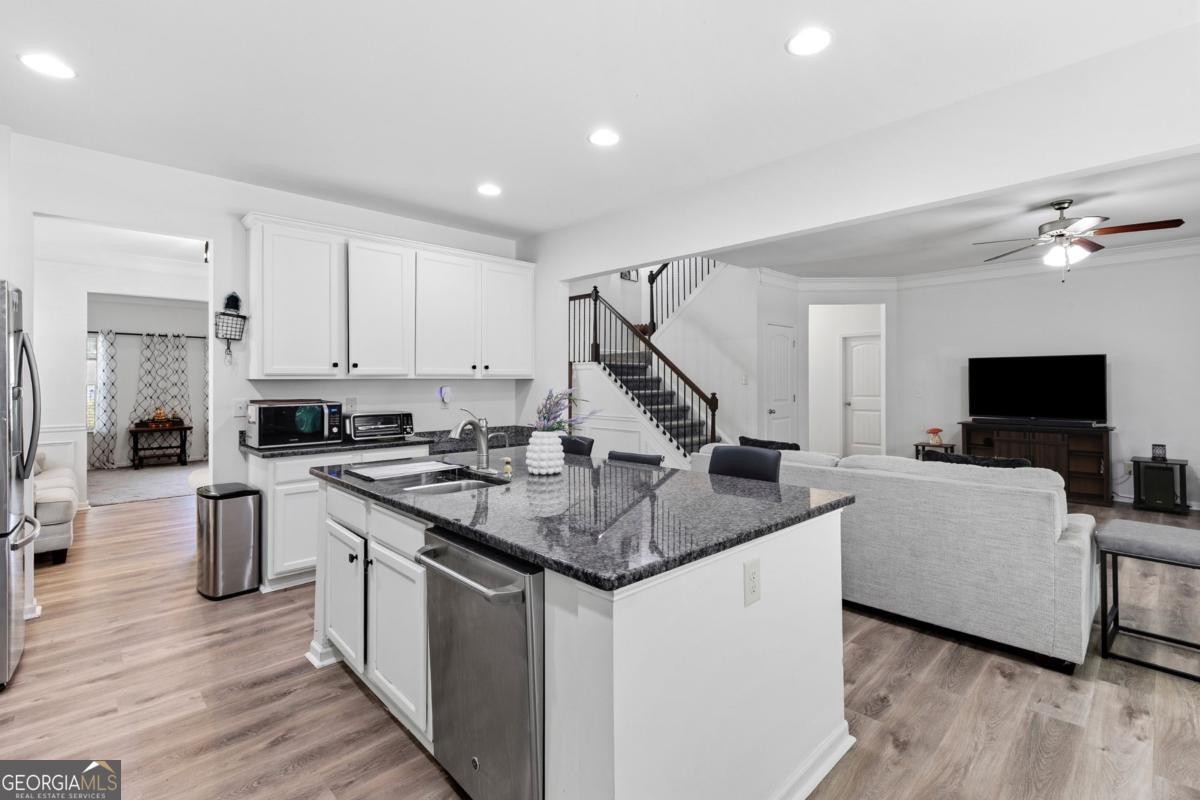 4676 Water Mill Drive Property Photo 16