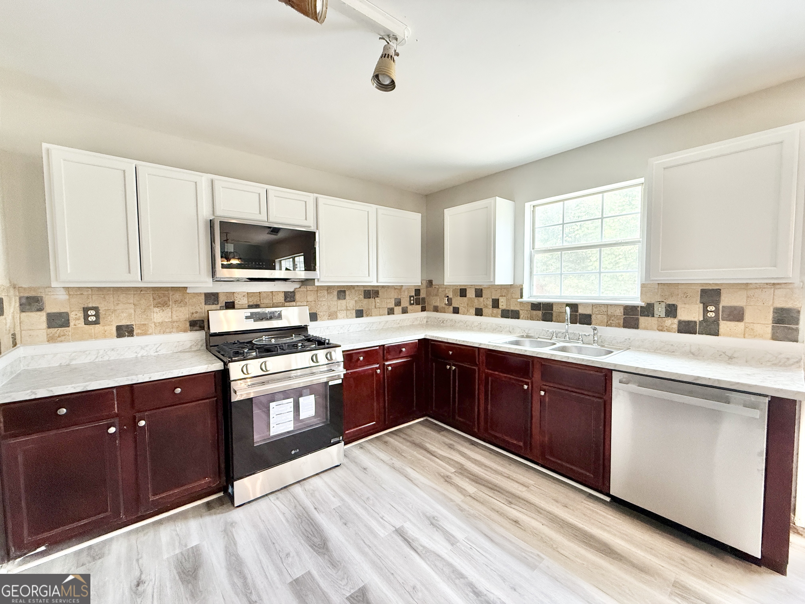 1705 Tuftstown Court Property Photo 12