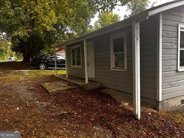 2728 Camp Road Property Photo 4