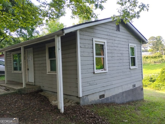 2728 Camp Road Property Photo 12