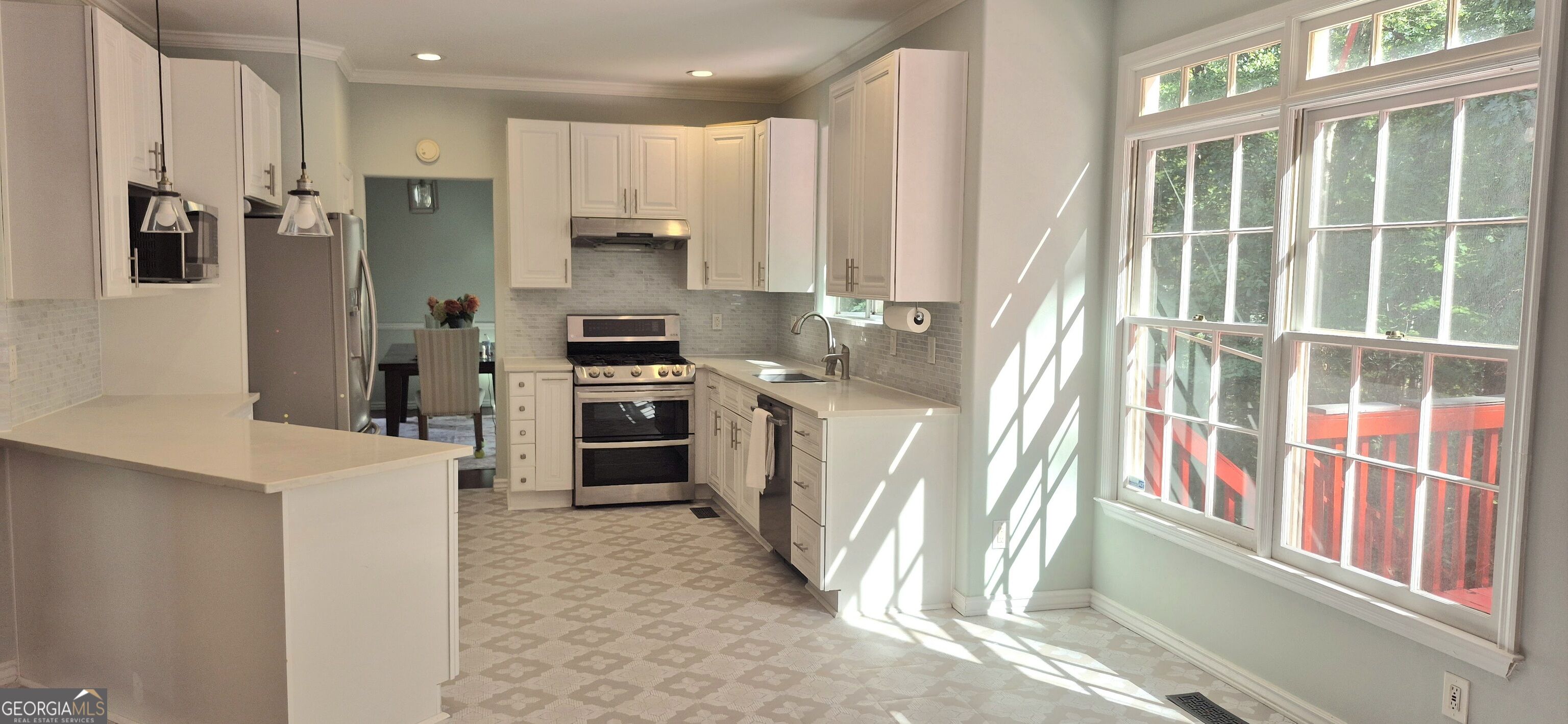 3165 Park Chase Property Photo 5