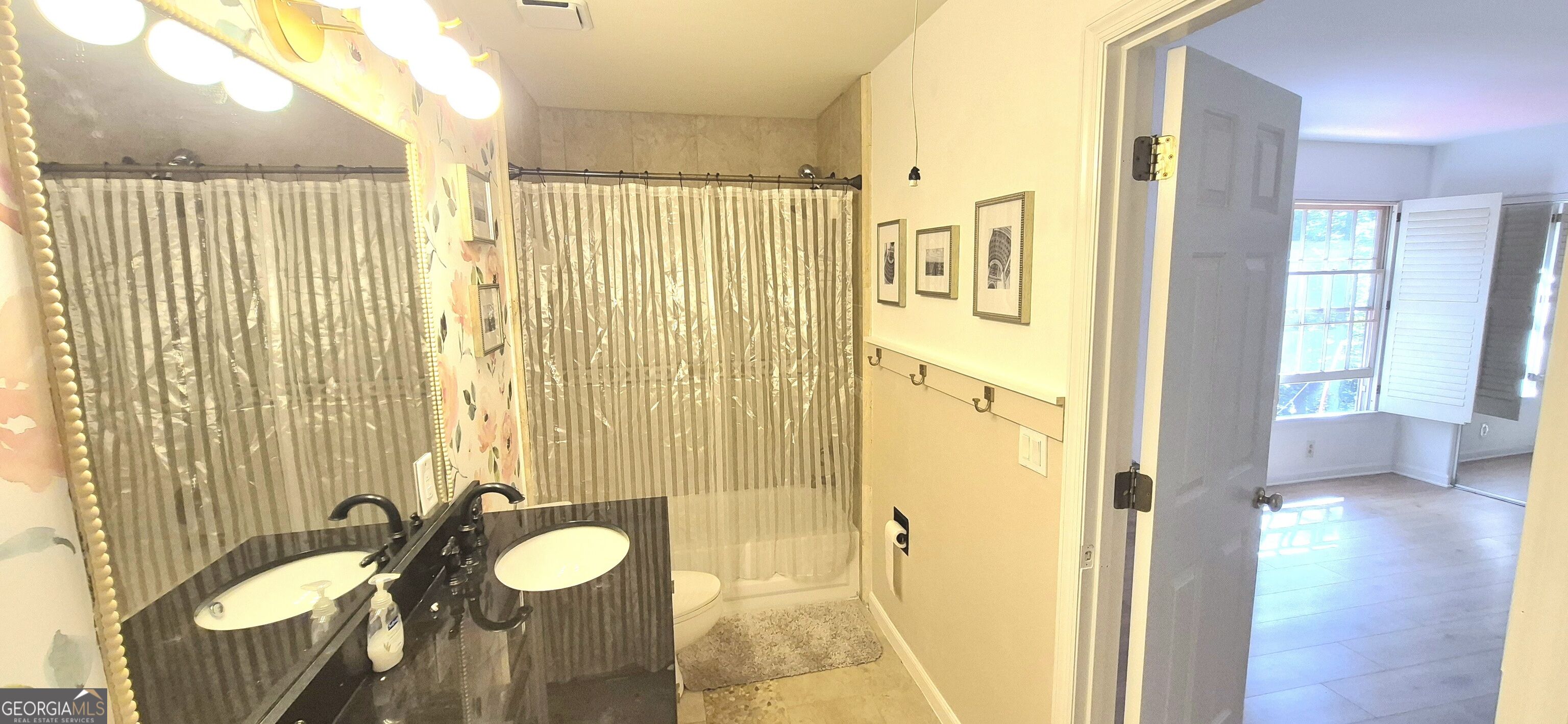 3165 Park Chase Property Photo 28