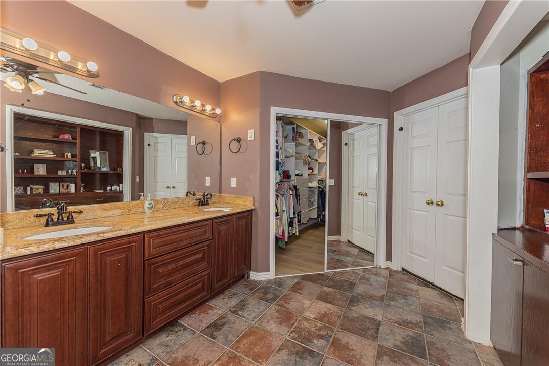 3165 Park Chase Property Photo 58
