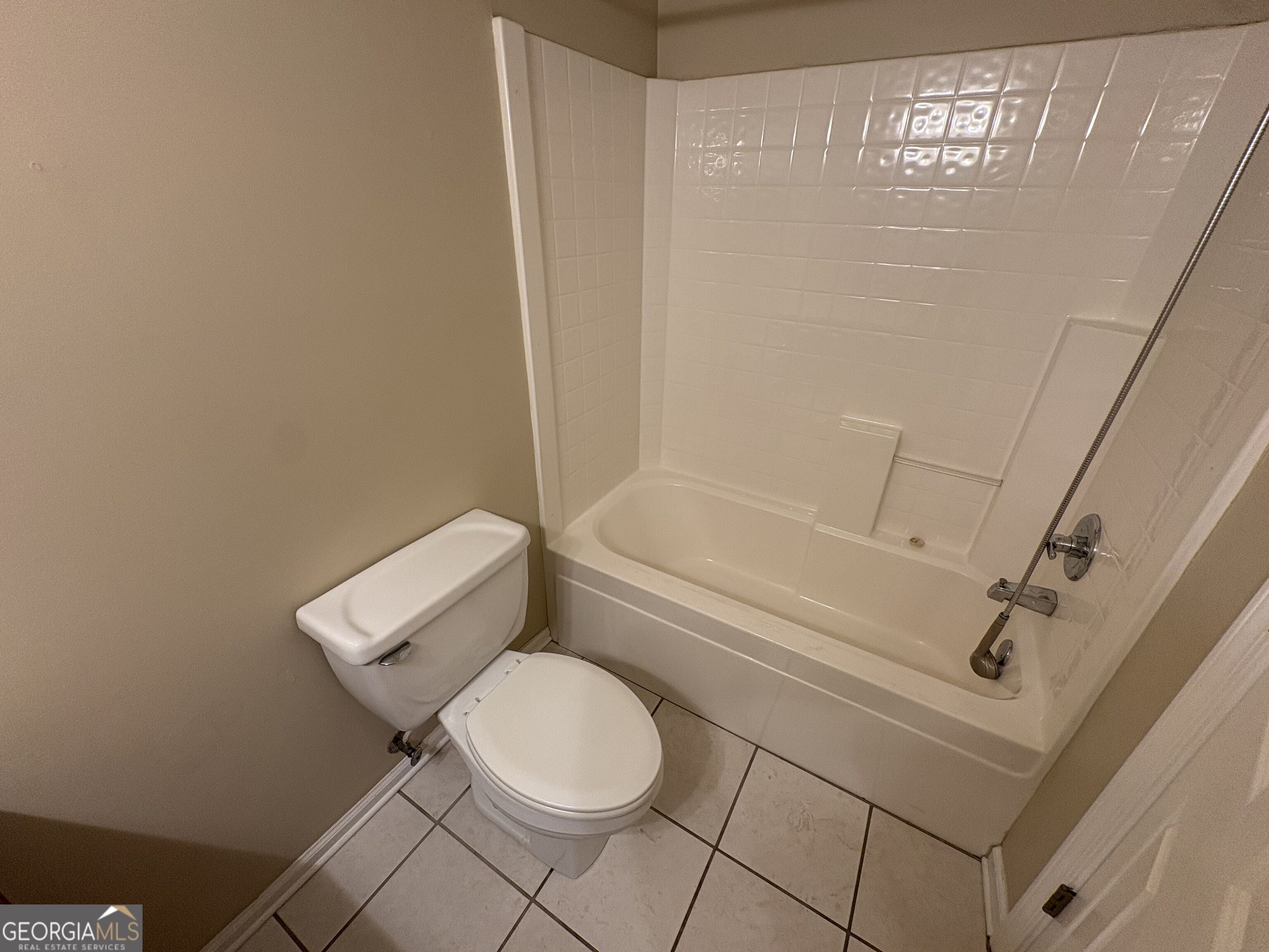 13 Ferry Crossing Drive Se Property Photo 6