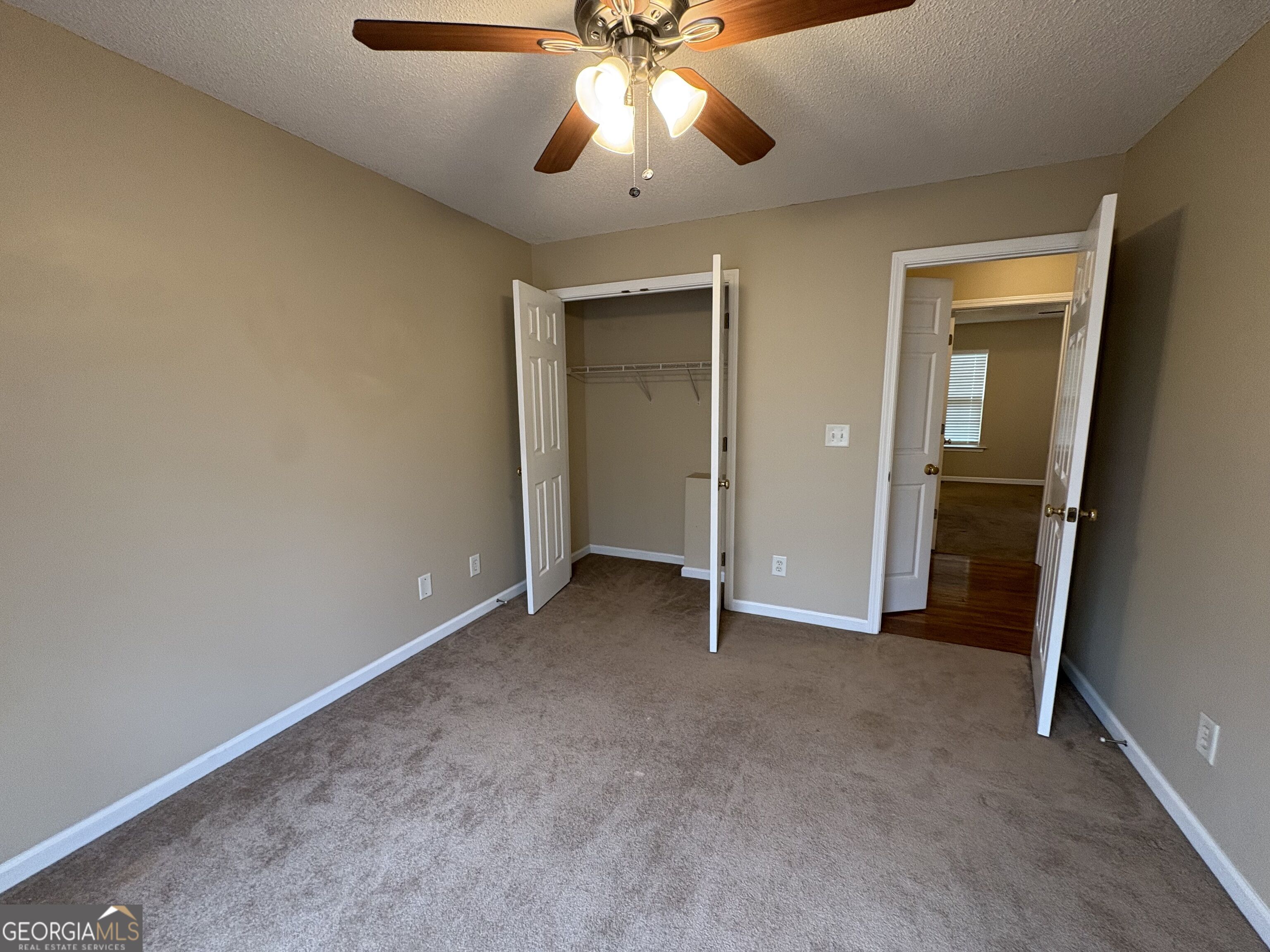 13 Ferry Crossing Drive Se Property Photo 11