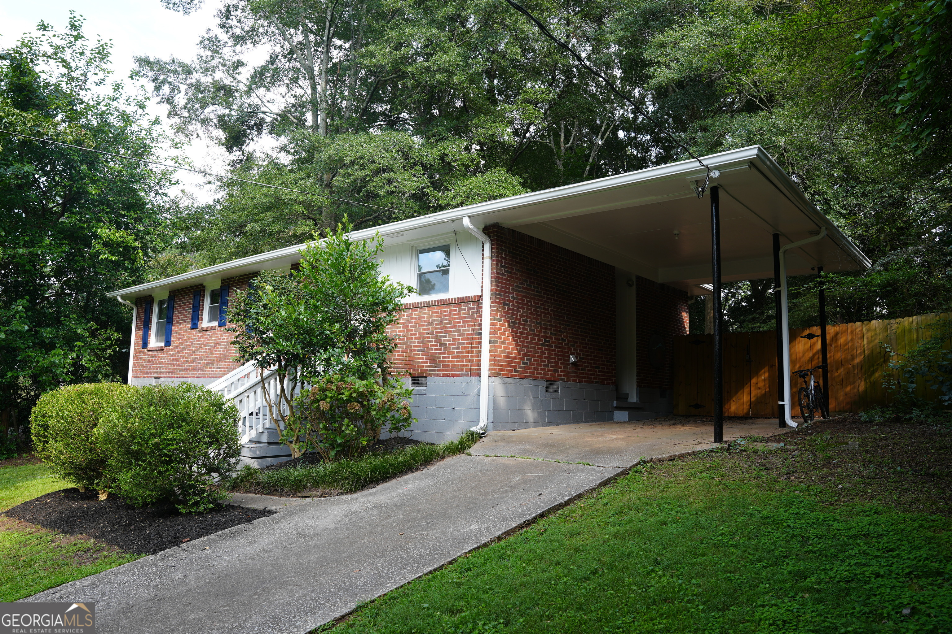 2209 Willivee Place Property Photo 3