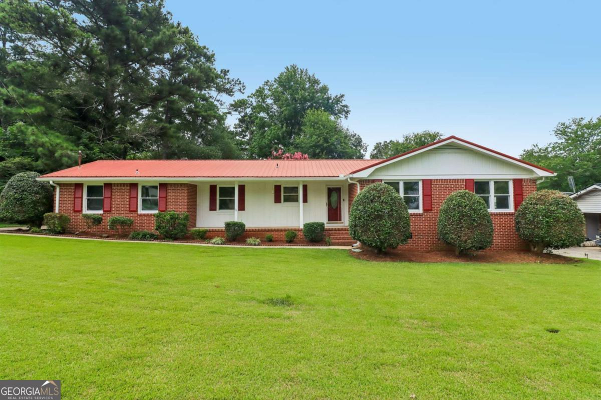 139 Bruce Court Property Photo 1