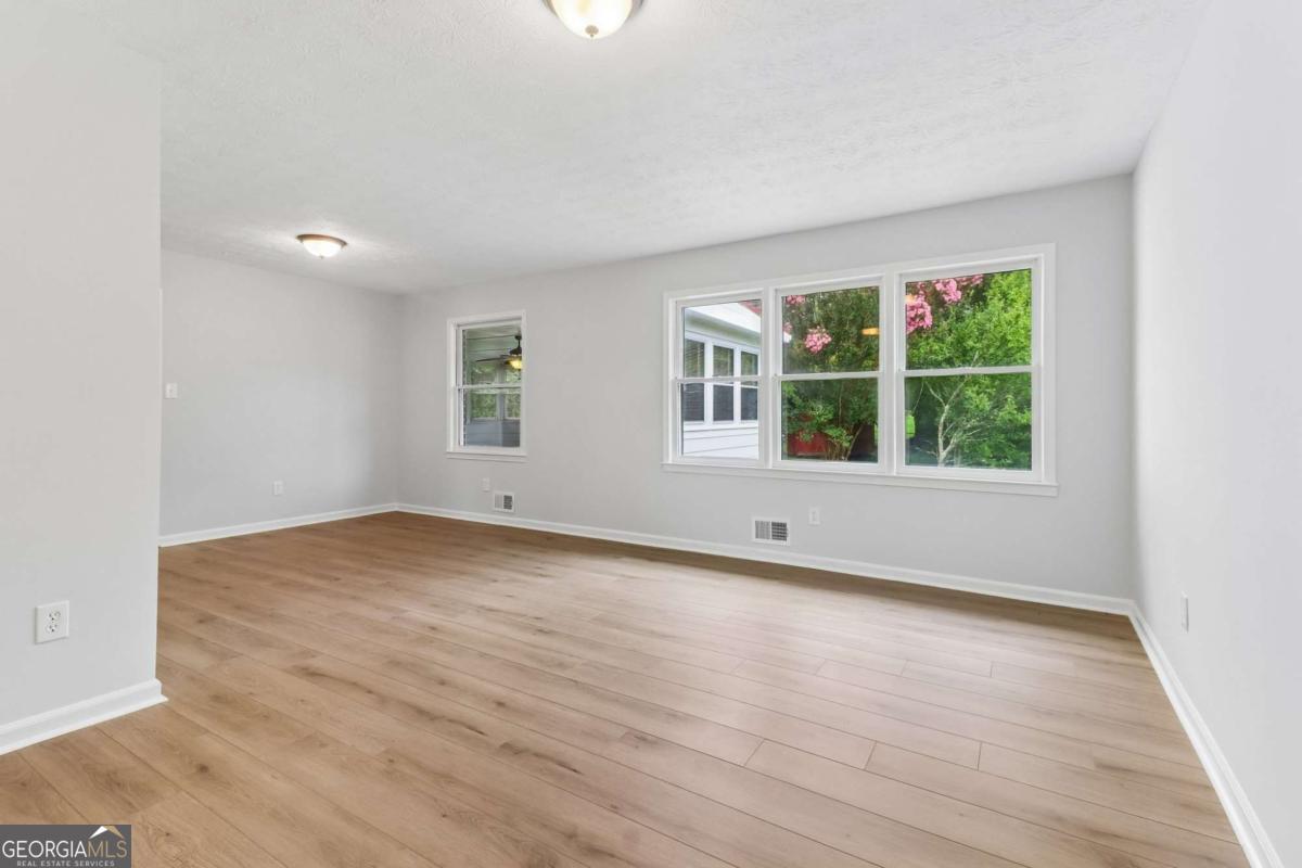 139 Bruce Court Property Photo 19