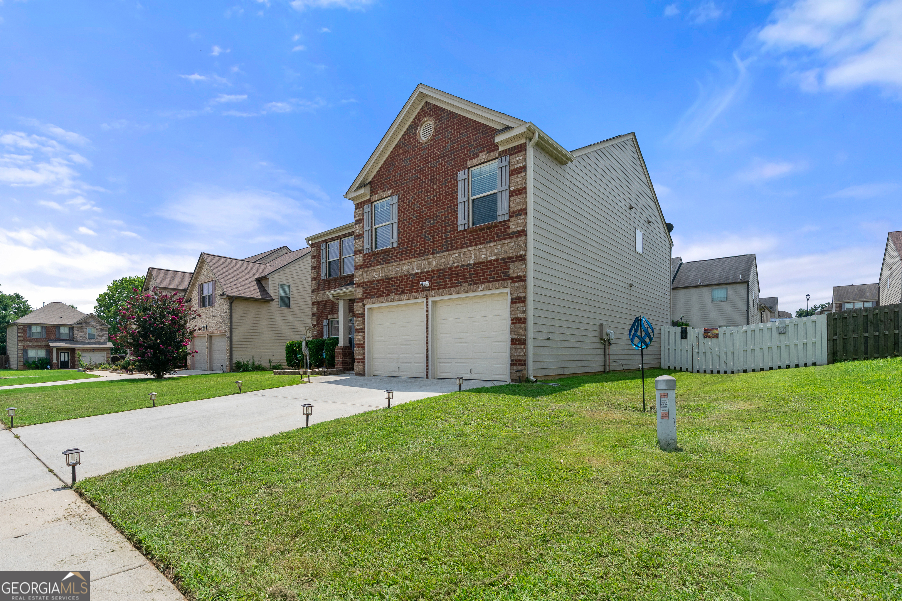 3107 Rex Ridge Circle Property Photo 2