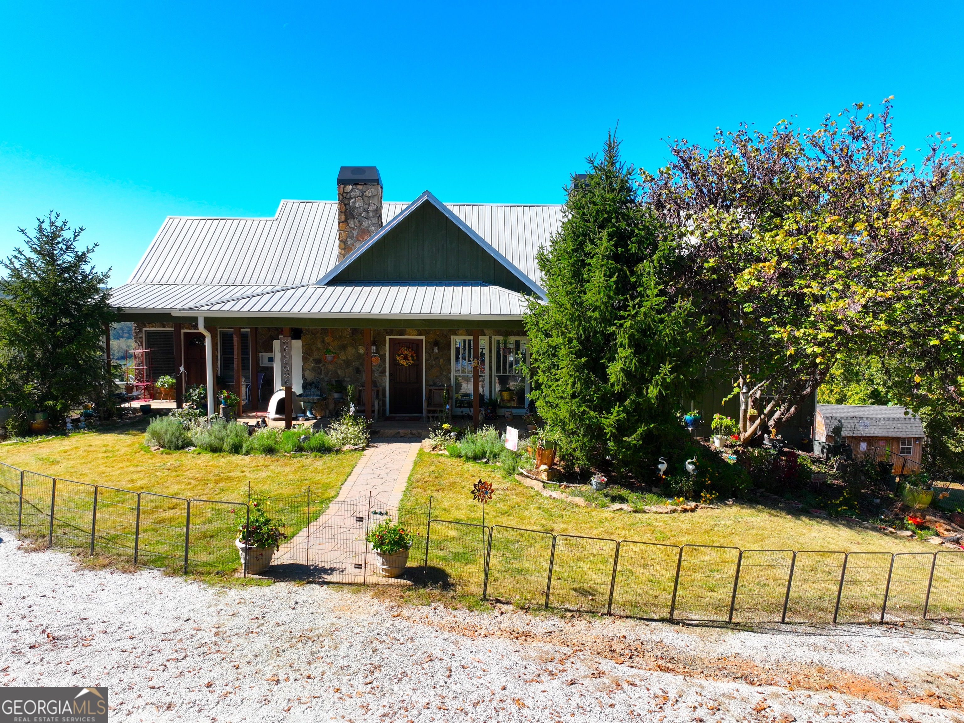 284 River Road Property Photo 1