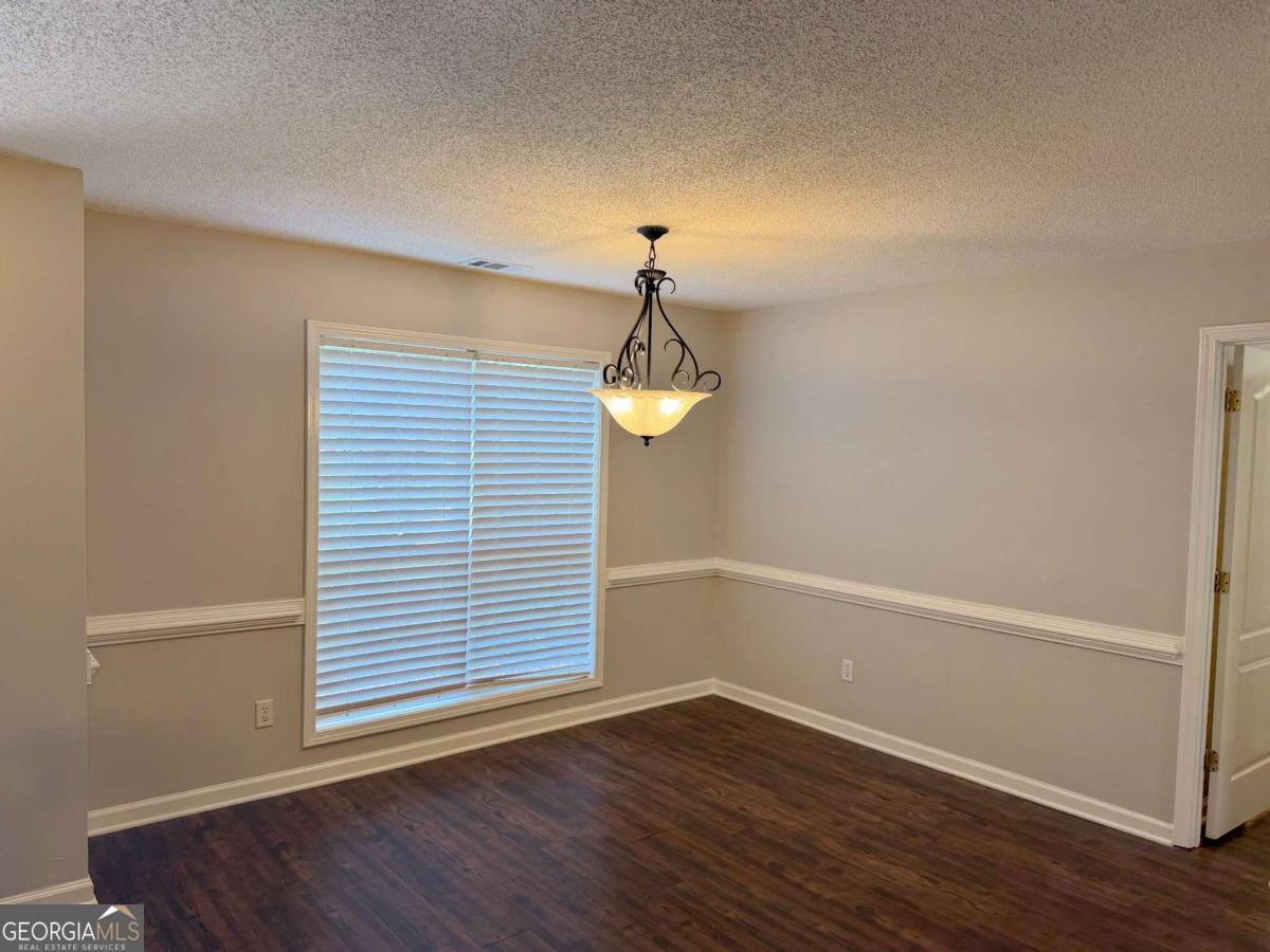 1105 River Green Court Property Photo 4