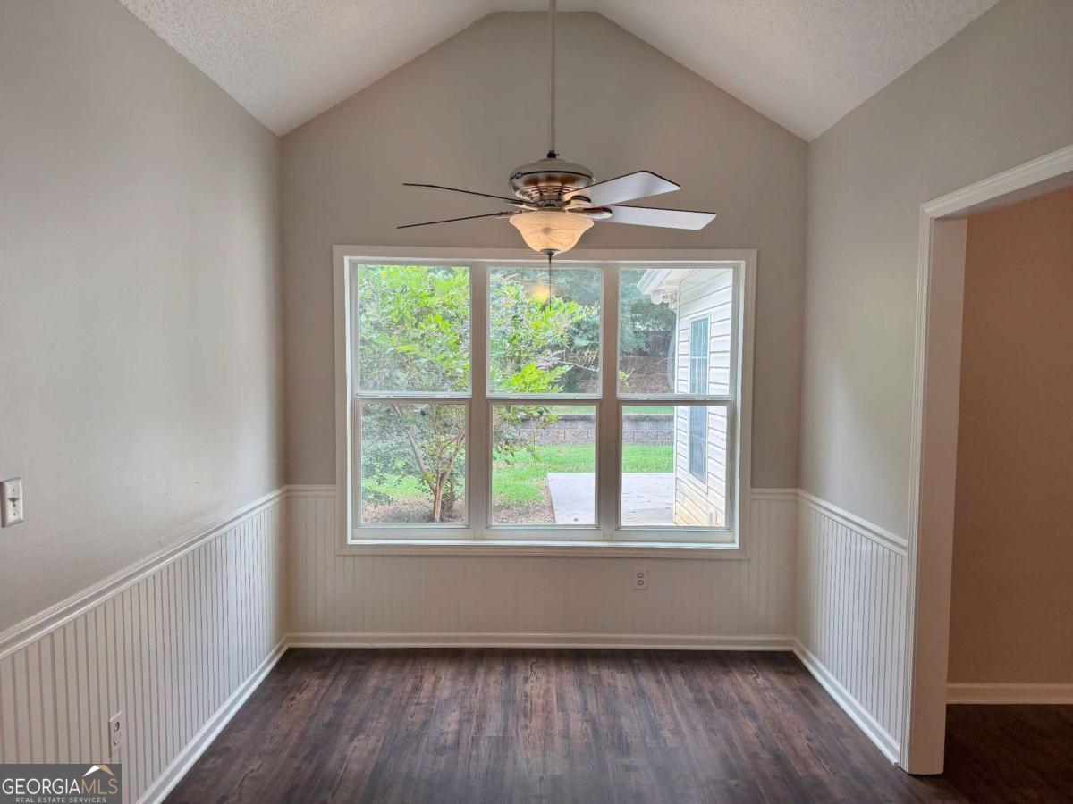 1105 River Green Court Property Photo 8