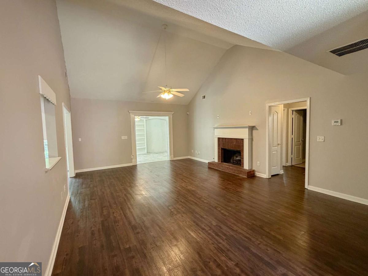 1105 River Green Court Property Photo 19