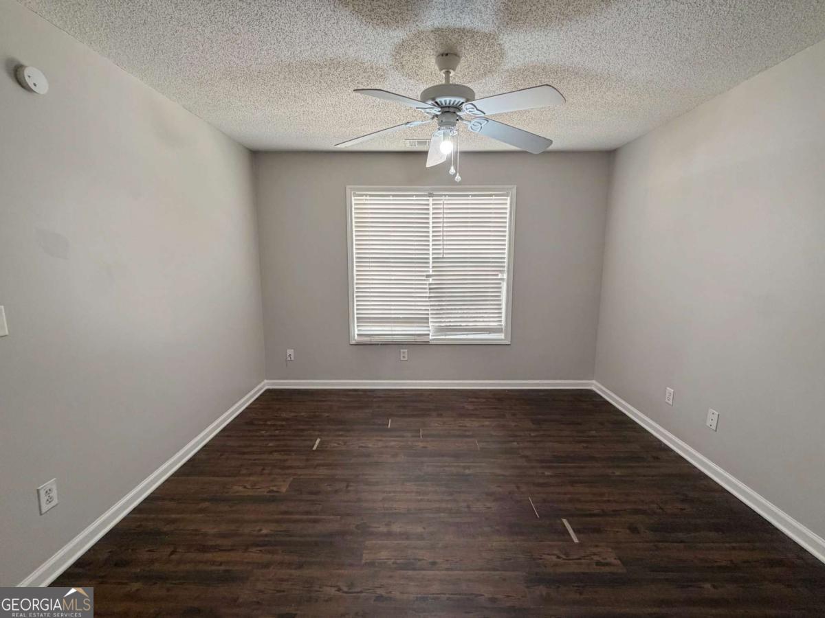 1105 River Green Court Property Photo 25