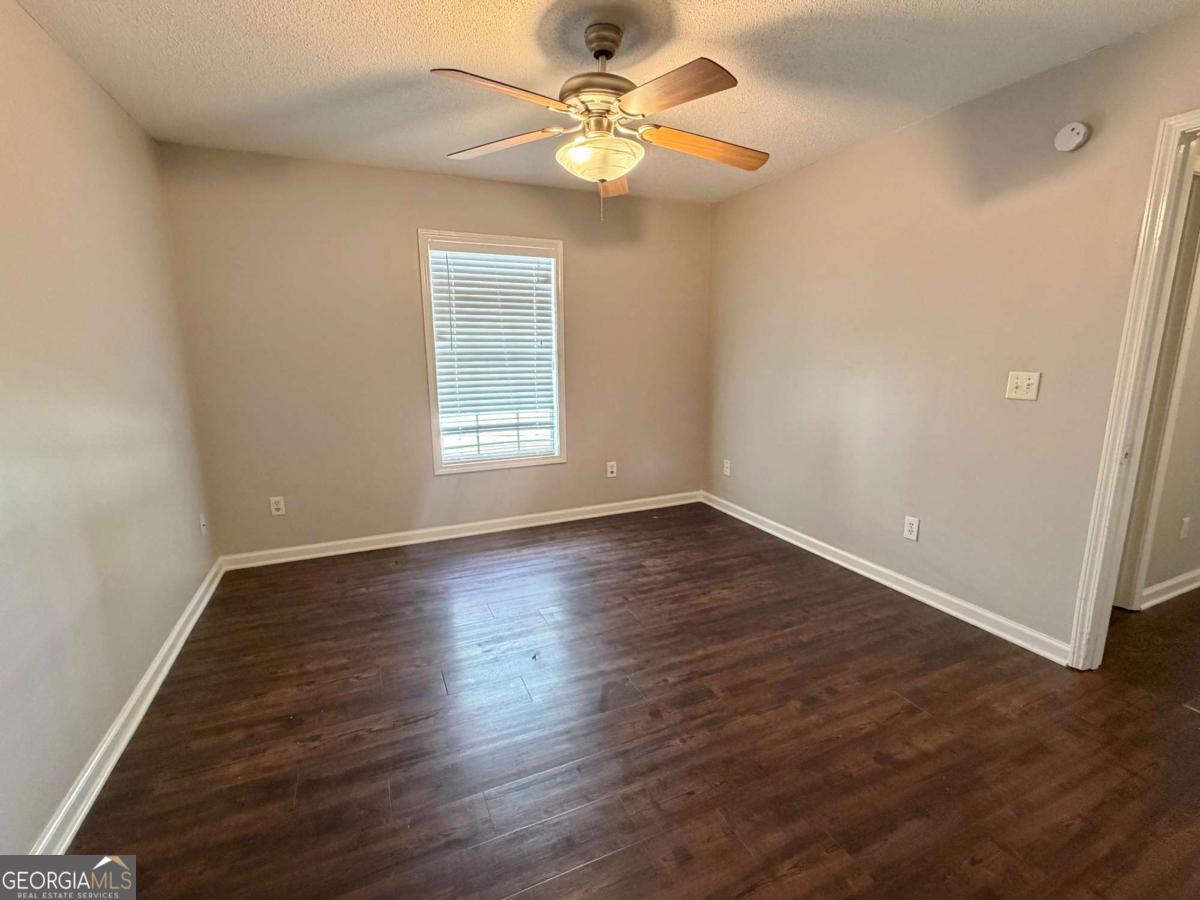 1105 River Green Court Property Photo 27