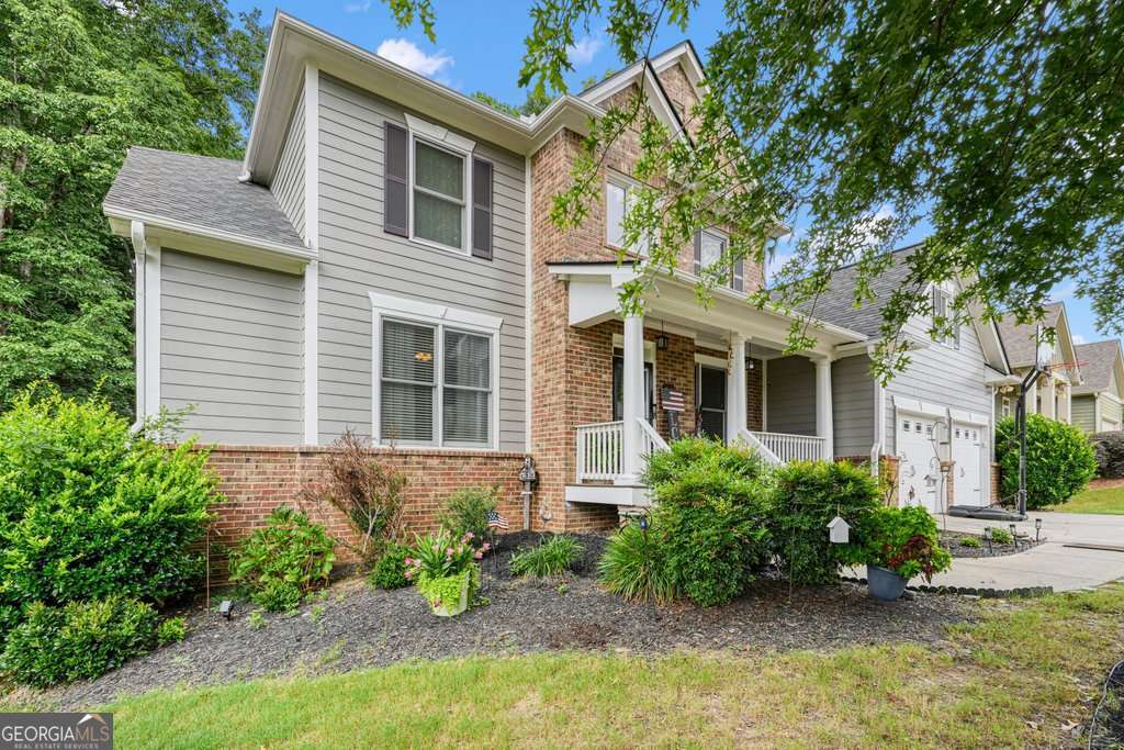 130 Newcastle Walk Property Photo 1