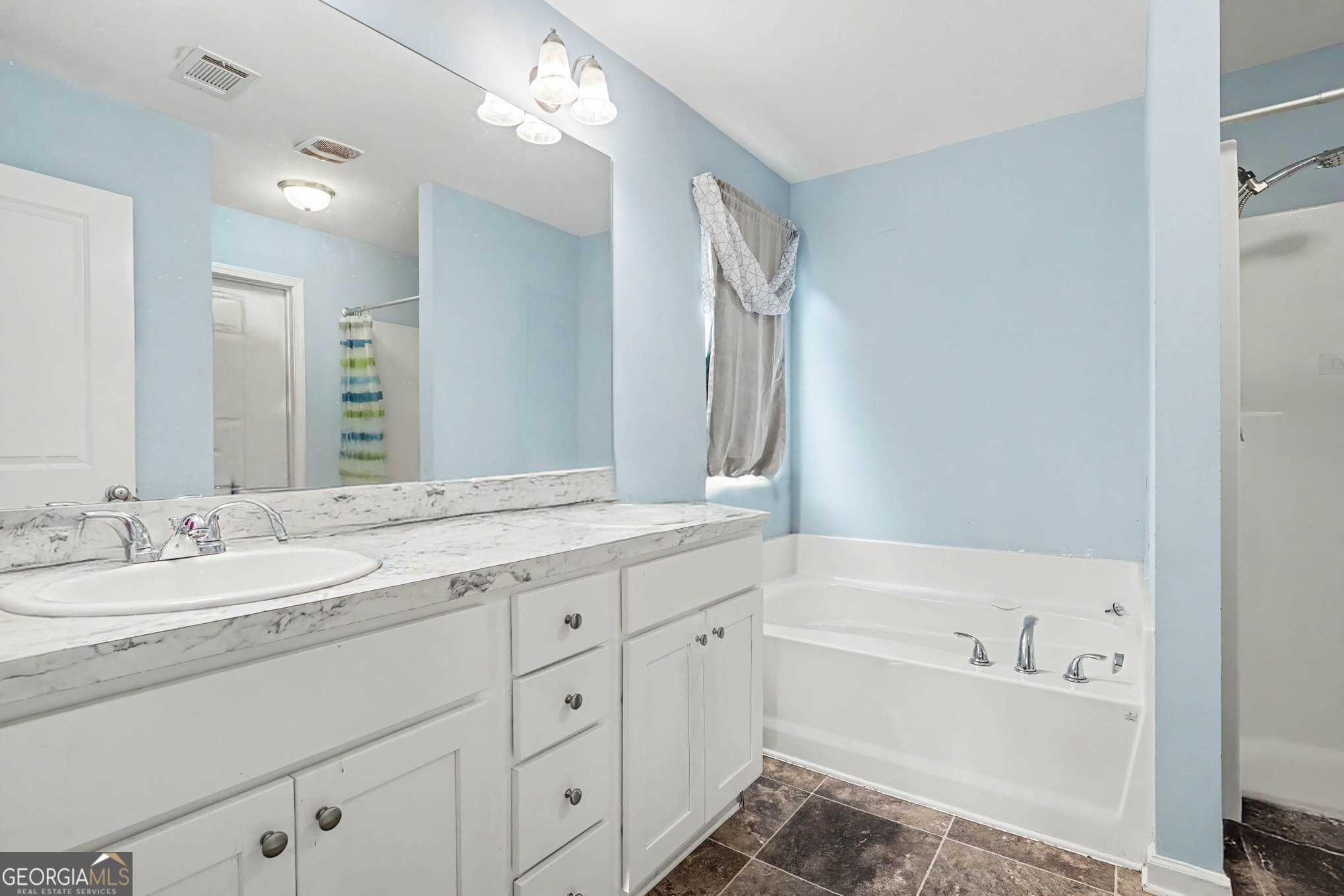131 Savannah Way Property Photo 24