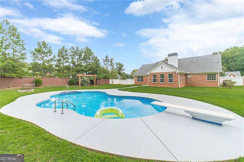 173 Psalms Drive Property Photo 2