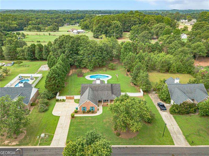 173 Psalms Drive Property Photo 3