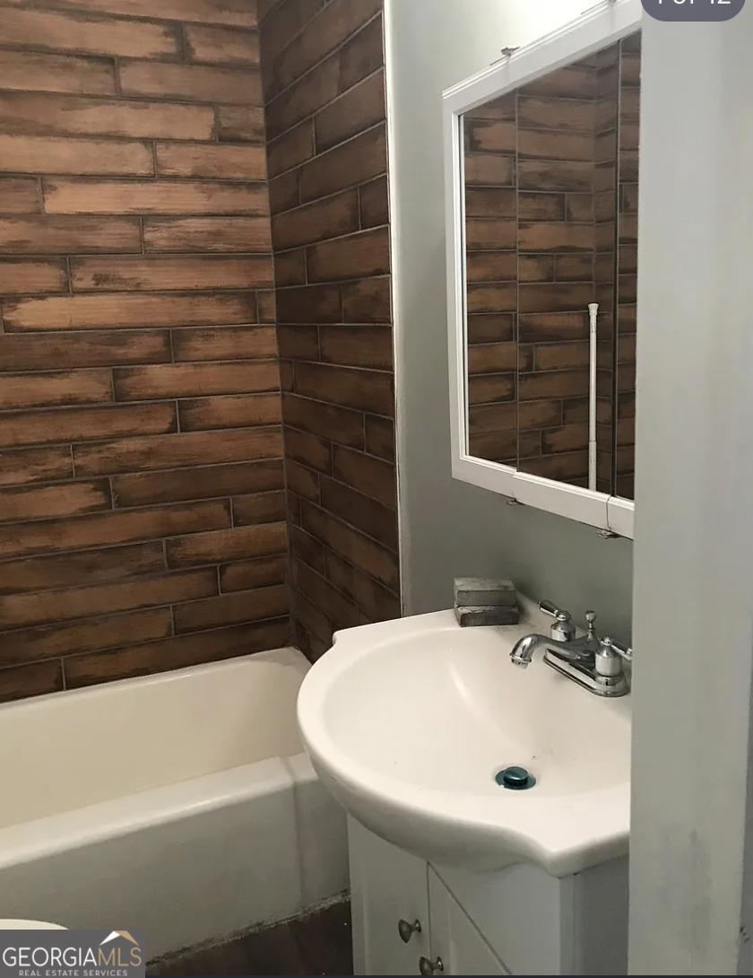 4200 Meritas Drive Property Photo 12