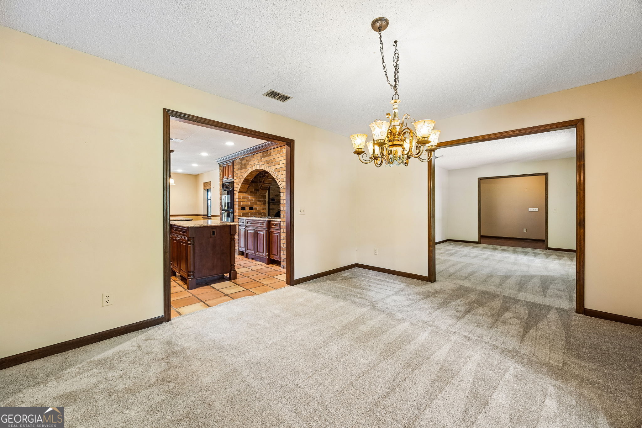 811 Park Street Property Photo 24