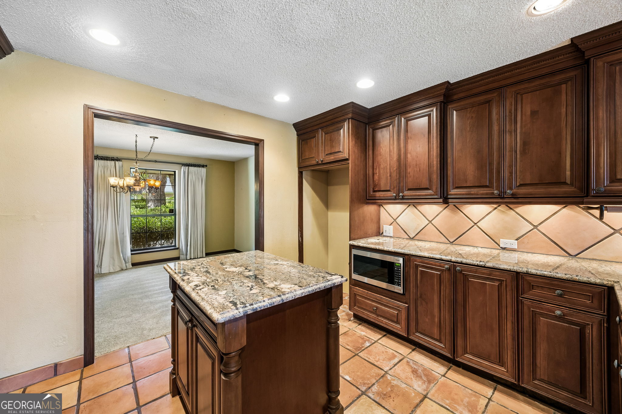 811 Park Street Property Photo 27