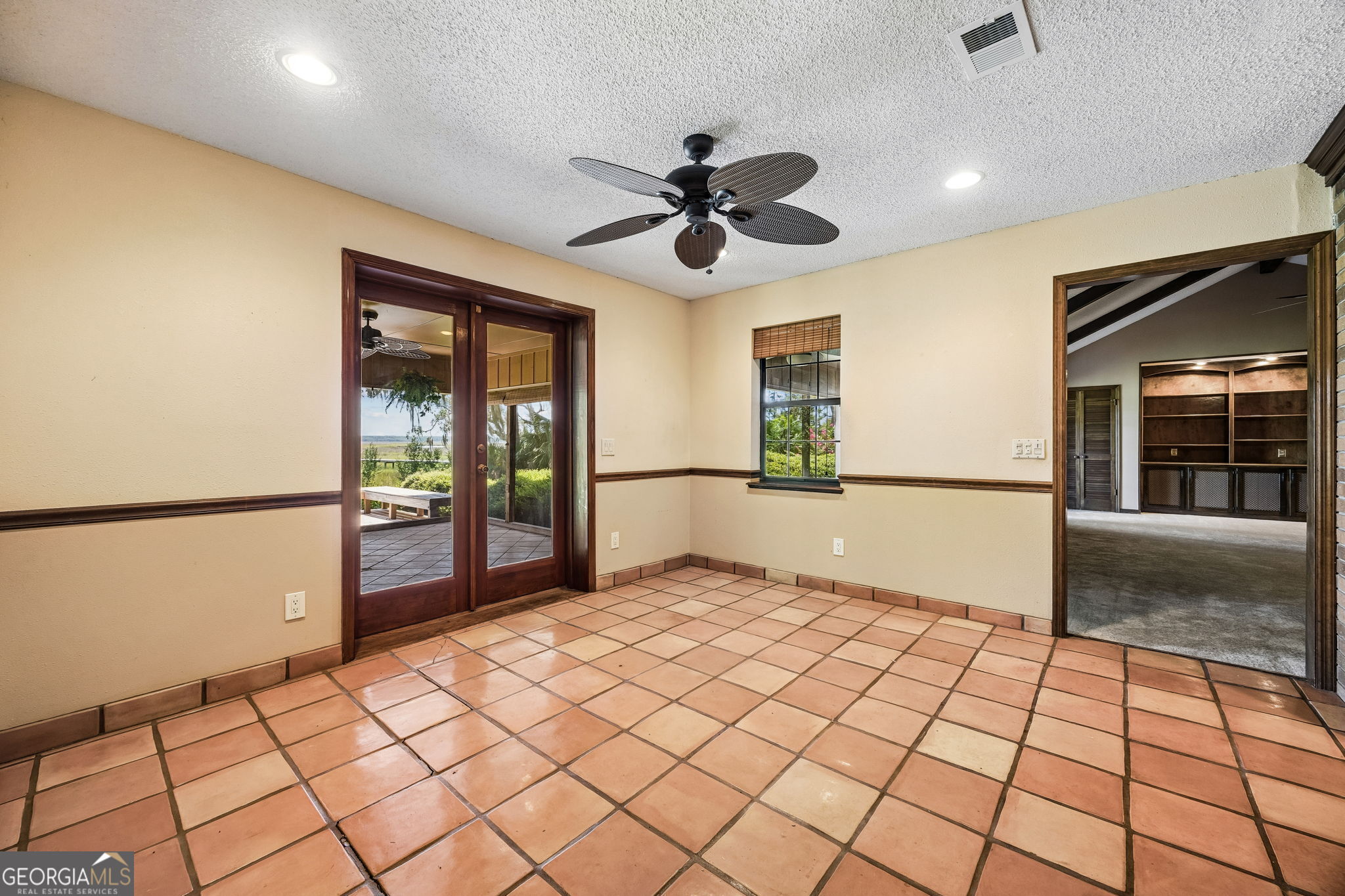 811 Park Street Property Photo 34