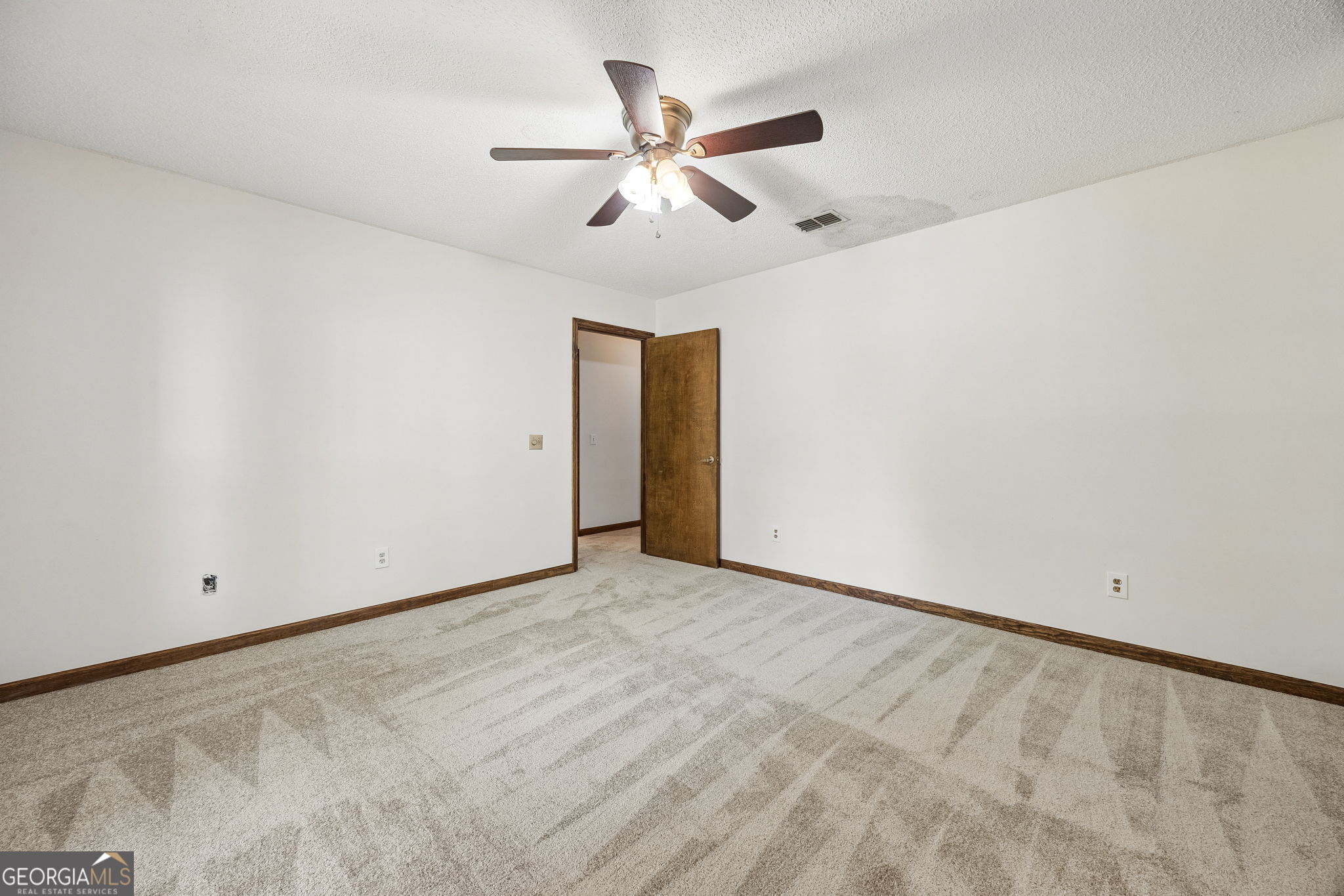 811 Park Street Property Photo 49